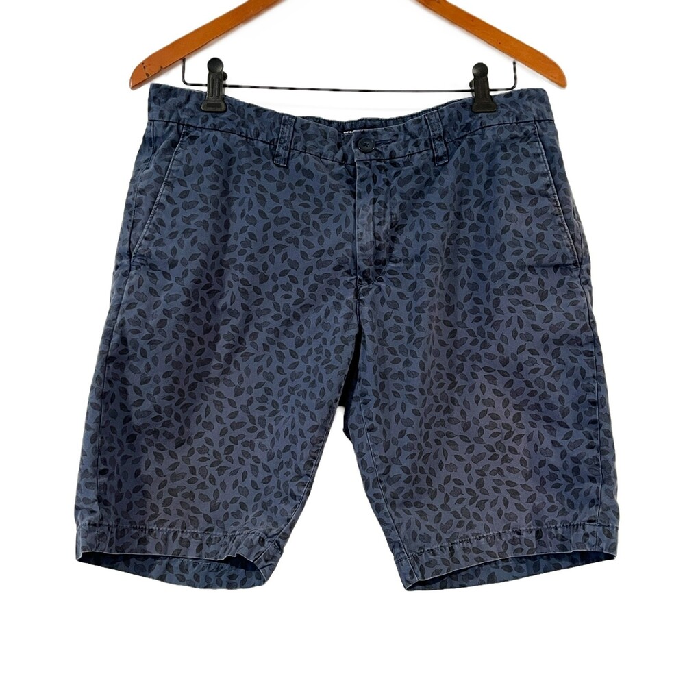 Ben Sherman Blue Chino Shorts Leaves Size 32 Cotton Casual Summer